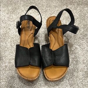 Born Women's Black Sandals